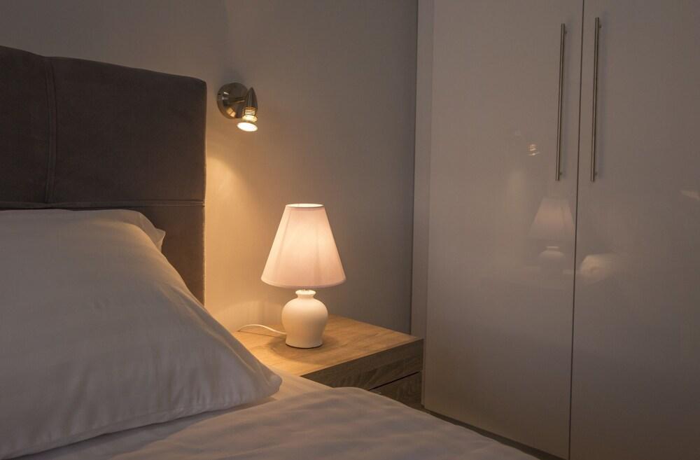 Acropolis Gem By Ghh Apartment Athena Bagian luar foto