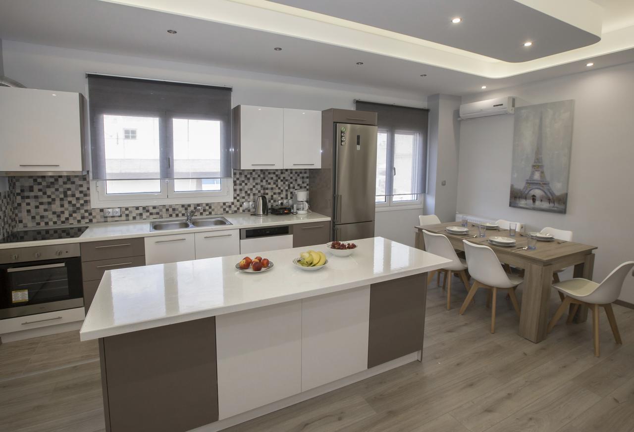 Acropolis Gem By Ghh Apartment Athena Bagian luar foto